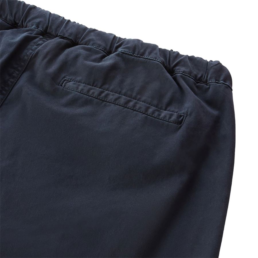 Pantaloni Chino tinti in capo in cotone elasticizzato con cintura in nylon Woolrich | CFWOTR01513989